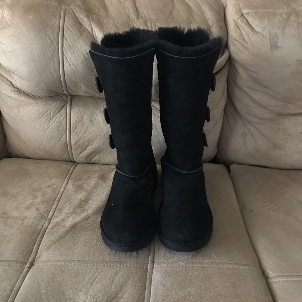 Uggs  Tall Bailey button